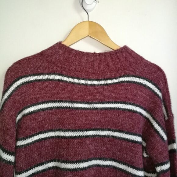 Stripes Burgundy & White Casual Knitted Crewneck Sweater NWT Size Large - Picture 6 of 14